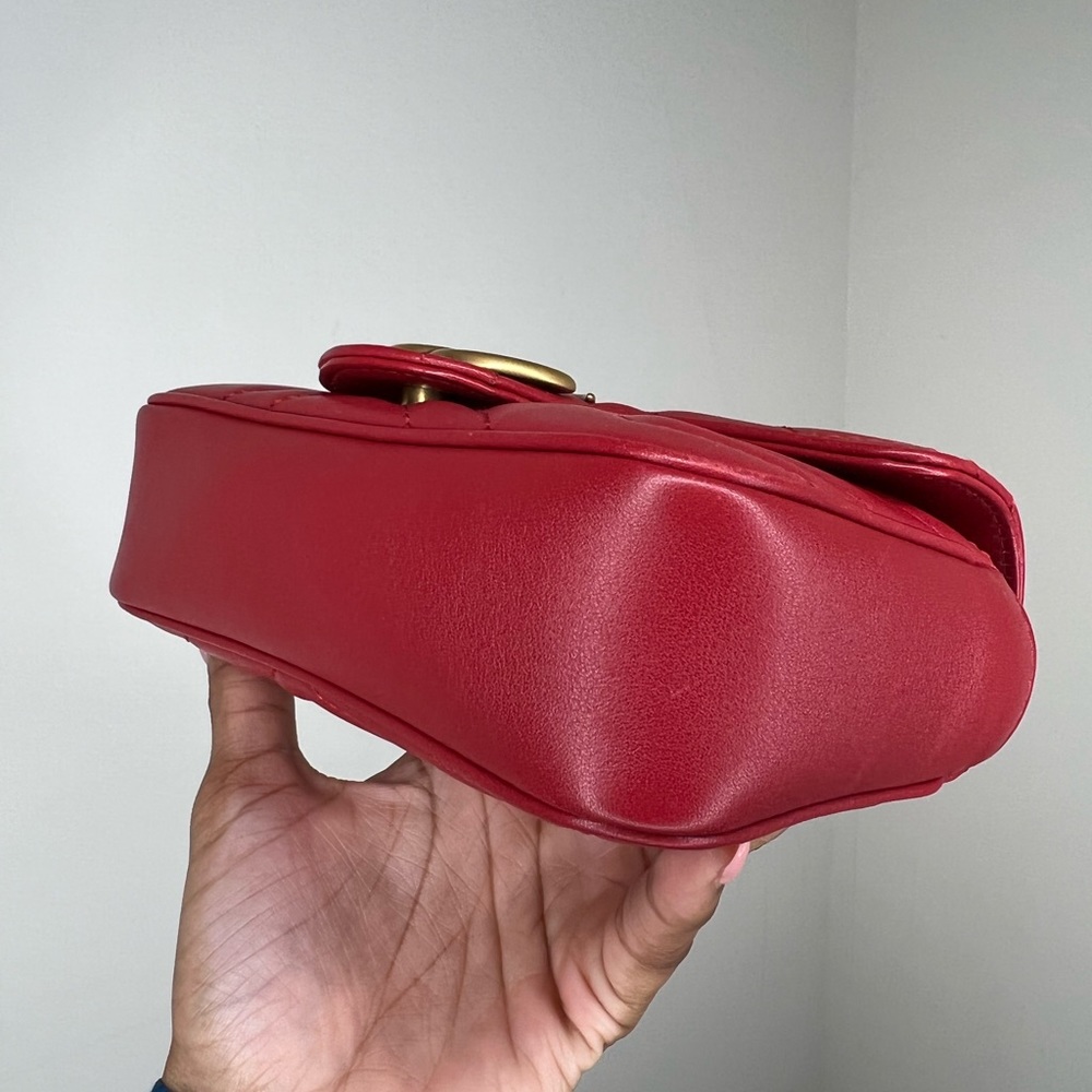 ✨SOLD✨ GG Marmont matelassé leather super mini bag - Picture 5 of 15